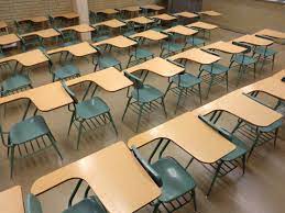 VENETO ORIENTALE: SCUOLE CHIUSE PER LE FESTIVITA’ NATALIZIE CON 1700 STUDENTI IN ISOLAMENTO